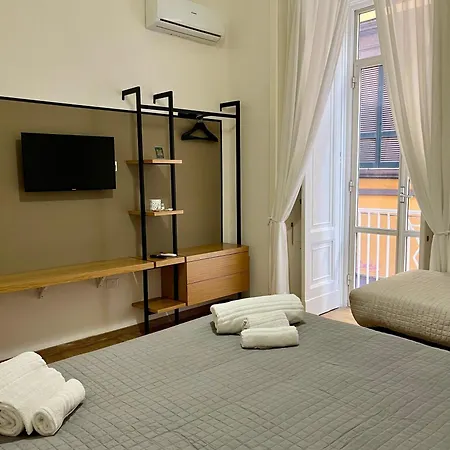 Nabab-napoli Oda ve Kahvaltı Napoli