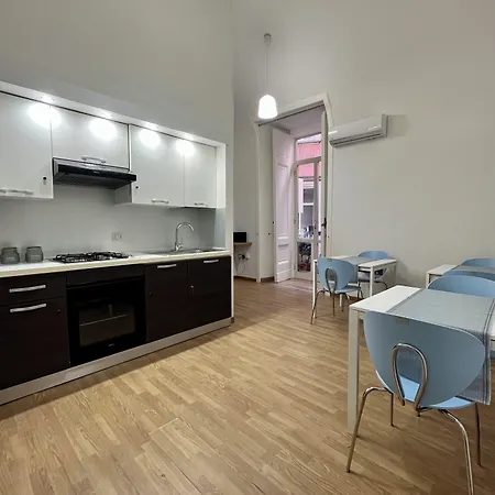 Oda ve Kahvaltı Nabab-napoli